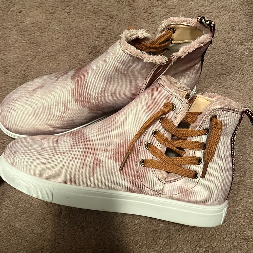 Women’s Shoes